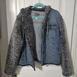 Women's stylish & fun jacket Maurice's brand 2X